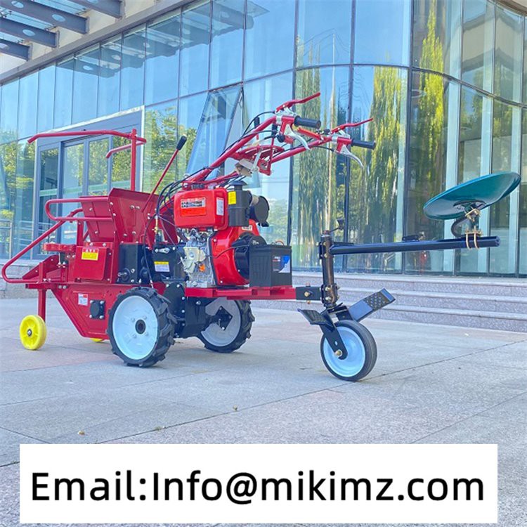 Corn Harvester Machine